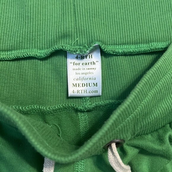 Mens 4-RTH 3/4 Length Yoga Pants - Picture 2 of 4